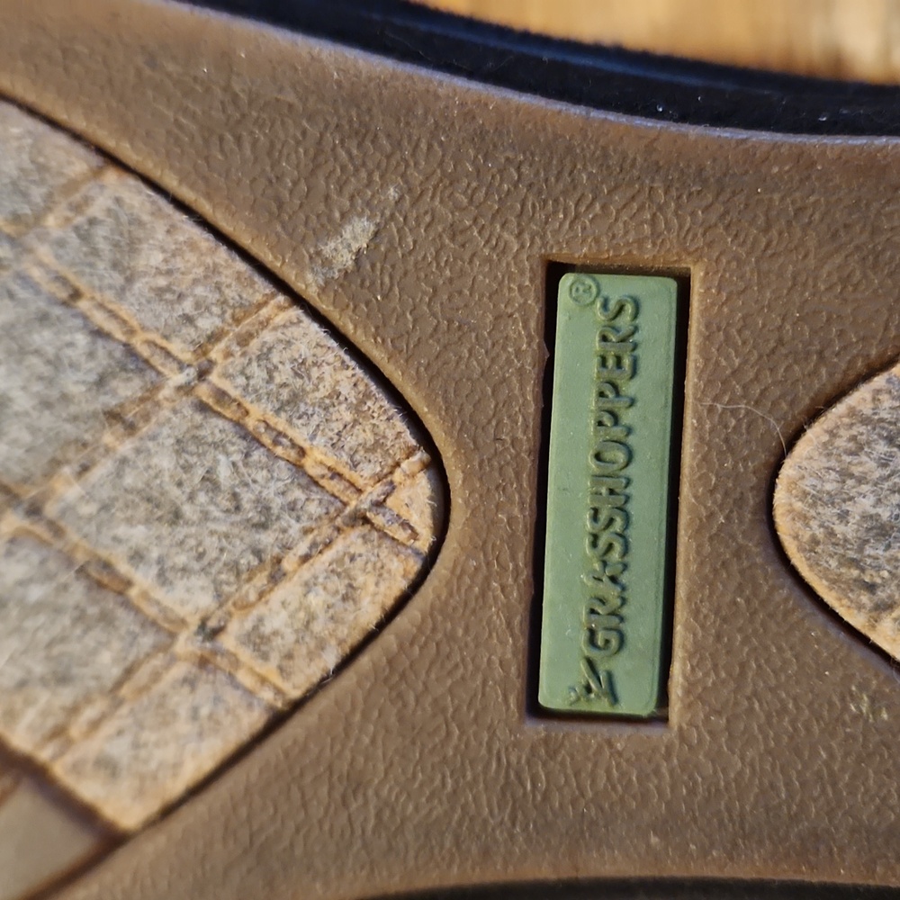 Grasshoppers Black Fabric Emboidery Heel Size 7.5 - Picture 7 of 9